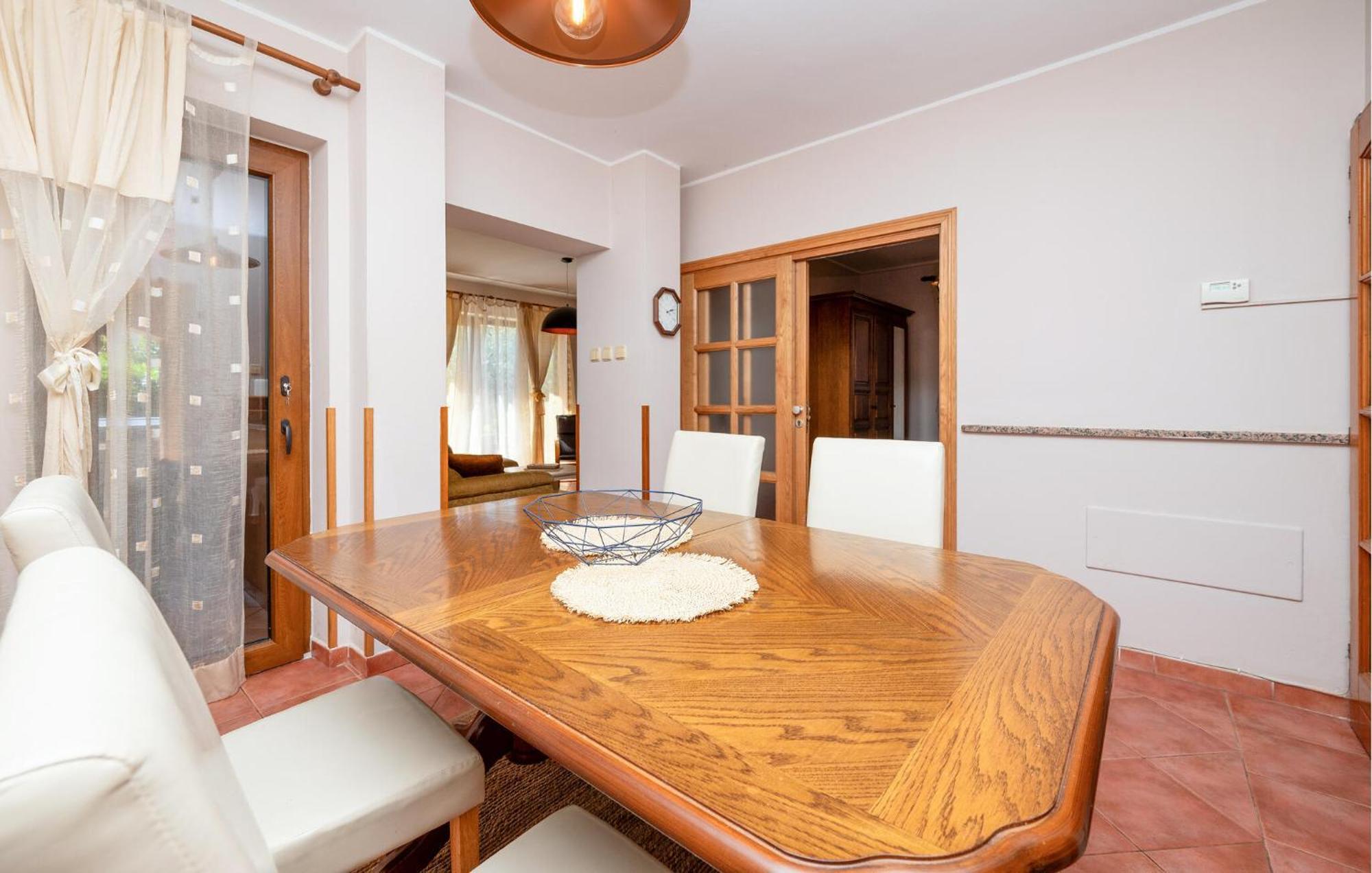 Stunning Apartment In Rovinj With Kitchen Exterior foto